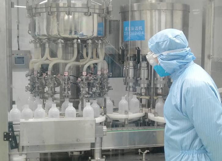 臨時(shí)"改行" 人福醫(yī)藥啟用消殺產(chǎn)品生產(chǎn)線_長(zhǎng)江云 - 湖.